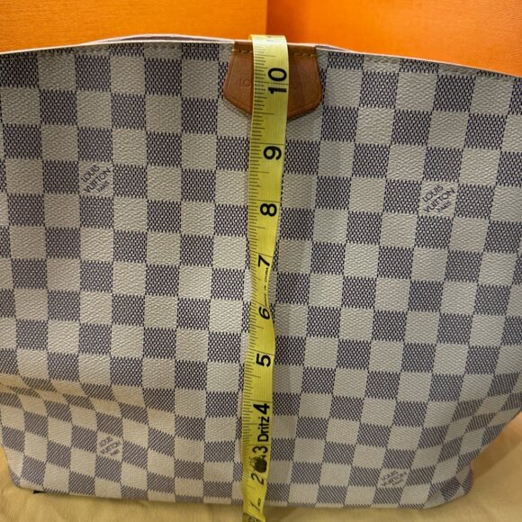Louis Vuitton Graceful PM hobo in fresh Damier Azur - Picture 9 of 14